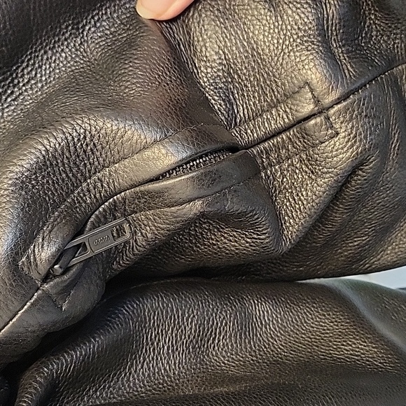 Wilsons Leather Mens Biker Jacket, size large - Picture 7 of 9